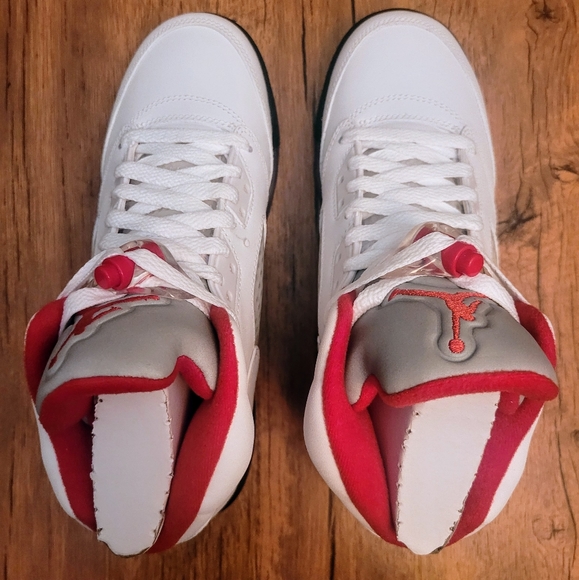 Nike Air Jordan 5 Retro Fire Red 2013 GS Size 6y DS 440888-100 Brand New - Picture 7 of 12